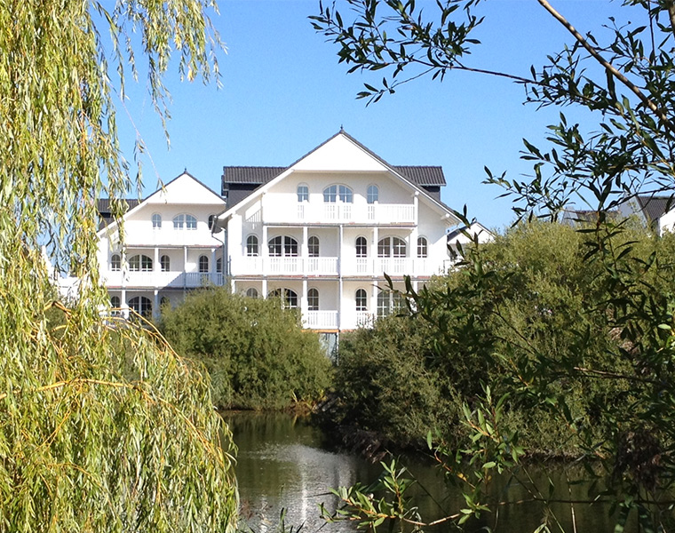 Neues Reetdachhaus an der Ostsee kaufen Bonava